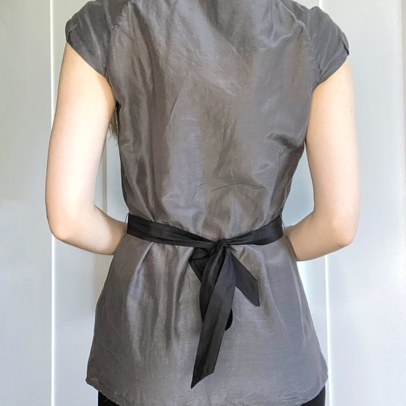 SOLD H&M Grey & Black Back-Tie Blouse - Size 4 - Picture 2 of 6